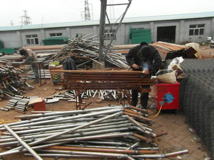 護欄網車(chē)間(jiān),基坑護欄車(chē)間(jiān),電(diàn)焊網車(chē)間(jiān)
